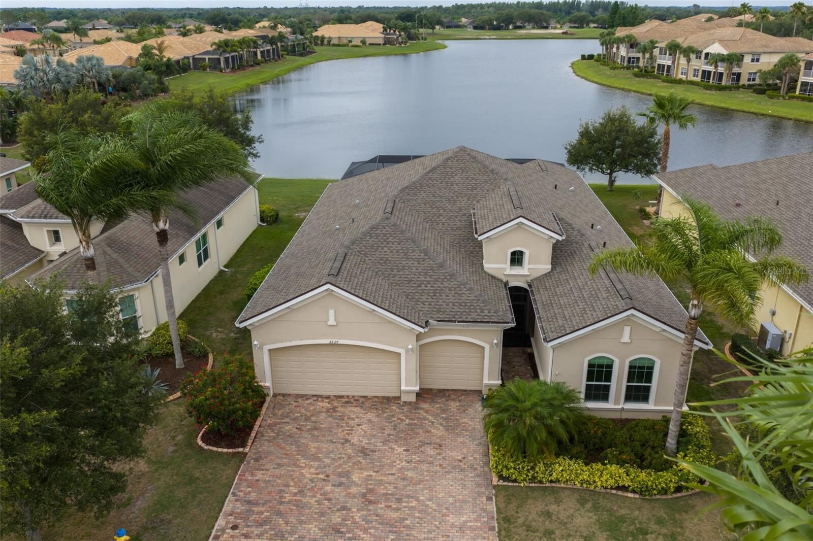 Property Photo:  2229 S Pebble Beach Boulevard  FL 33573 