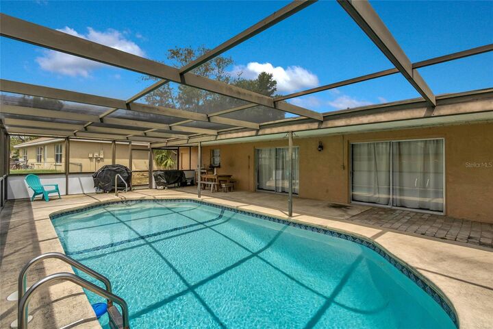 Property Photo:  5262 Woodridge Lane  FL 34609 
