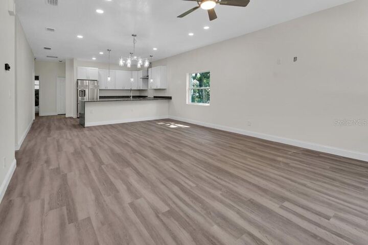 Property Photo:  556 Wallace Street  FL 32114 