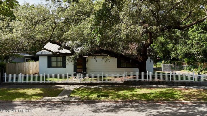 Property Photo:  3214 14th Street  MS 39501 