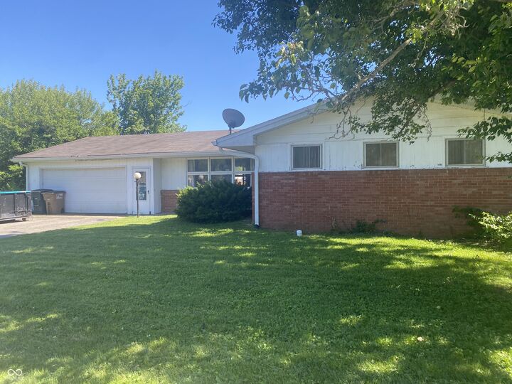 Property Photo:  303 Sunset Drive  IN 47201 