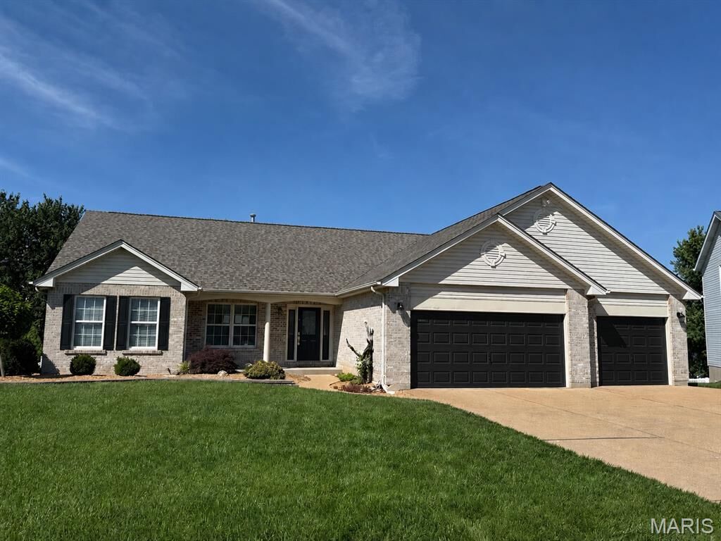 Property Photo:  4419 Kerth Manor Drive  MO 63128 
