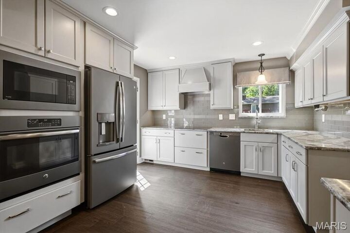 Property Photo:  1743 Goldenhorn Court  MO 63043 