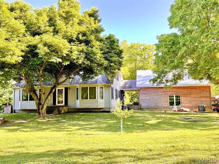 Property Photo: 352 Madison Wayne 9305 MO 63655