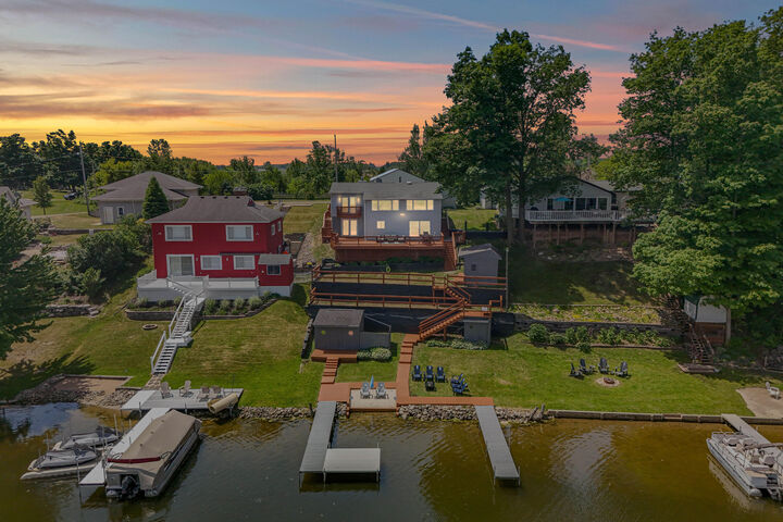 Property Photo:  13854 Emens Drive  MI 49247 