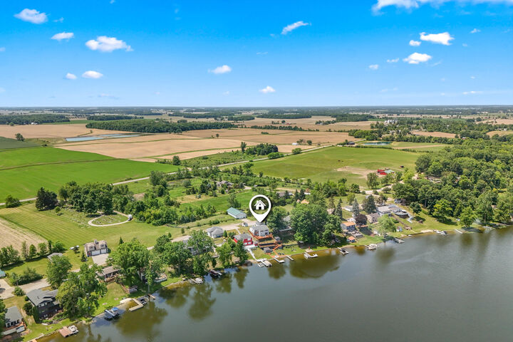 Property Photo:  13854 Emens Drive  MI 49247 