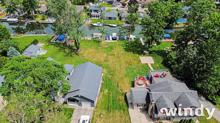 Property Photo: 4936 Shoreview Drive MI 49038