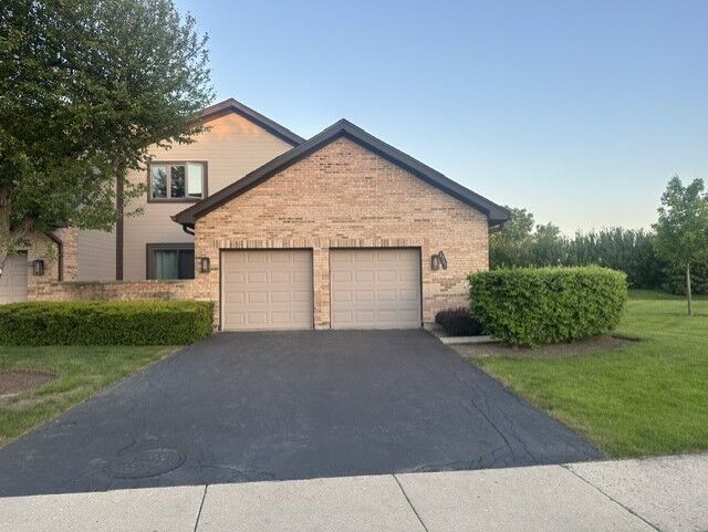 Property Photo: 1767 Pebble Beach Drive IL 60169