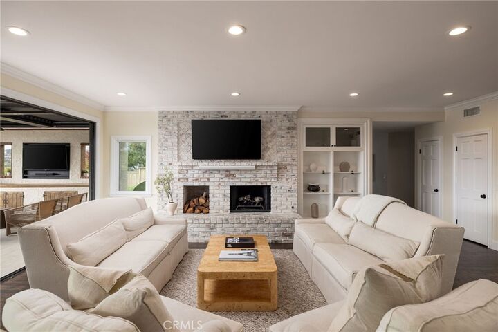 Property Photo:  31687 Via Cervantes  CA 92675 