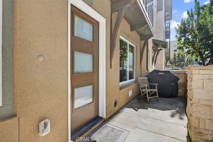 Property Photo:  985 Doheny Way  CA 92629 