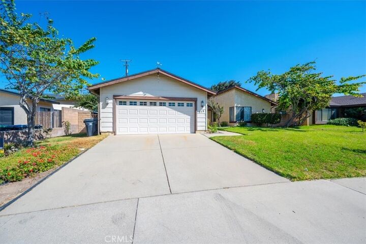 Property Photo:  715 Vickie Avenue  CA 93454 