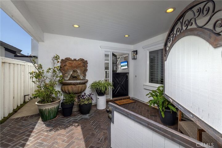Property Photo: 331 Walnut Street CA 92663
