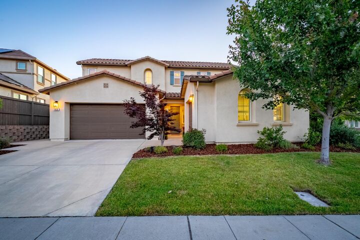 Property Photo: 800 Lazy Creek Drive CA 95765