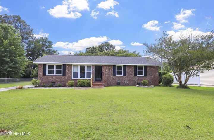 Property Photo: 14 Delight Court NC 28546