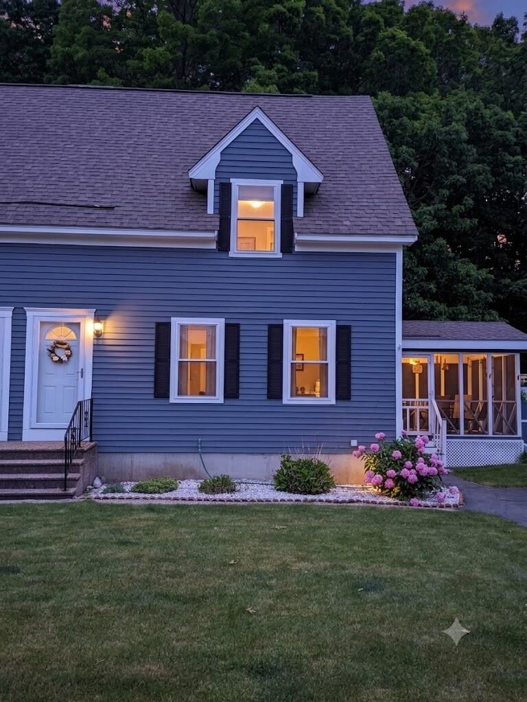 Property Photo:  31 Tigertail Circle  NH 03038 