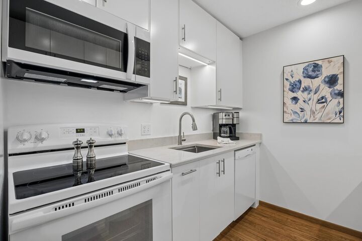 Property Photo: 35 Nathan Lane N 303 MN 55441