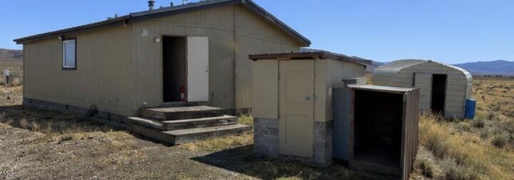 Property Photo:  27737 Ford Road  OR 97701 
