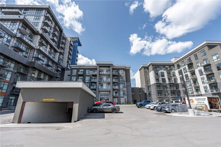 Property Photo:  470 Dundas Street E 225  ON L8B 2A6 