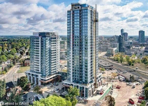 Property Photo:  15 Wellington Street 706B  ON N2G 0E4 