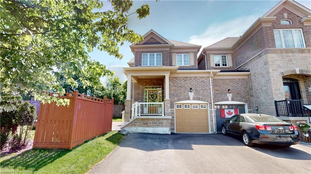 Property Photo:  16 Ridgegate Crescent  ON L7G 0L1 