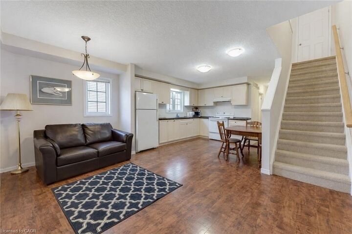 Property Photo:  931 Glasgow Street 5B  ON N2N 0B6 