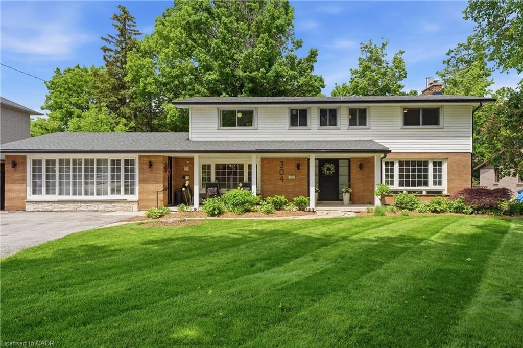 Property Photo:  304 Stone Church Road W  ON L9B 1A4 