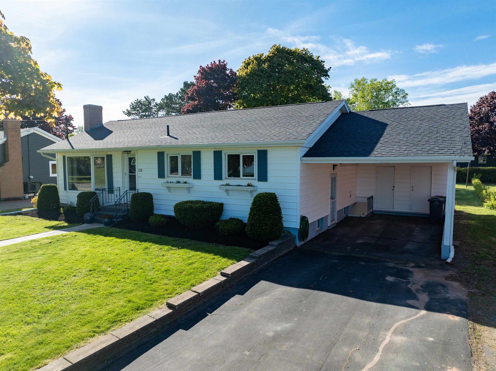 Property Photo:  119 Nassau Street  PE C1A 2W8 