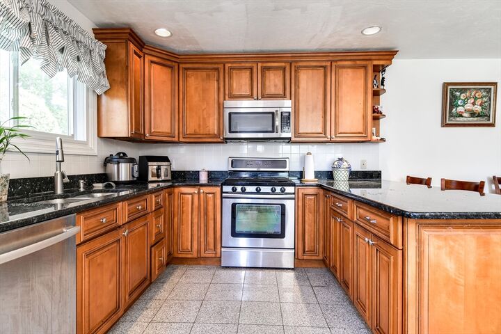 Property Photo:  325 Captain Eames Circle 325  MA 01721 