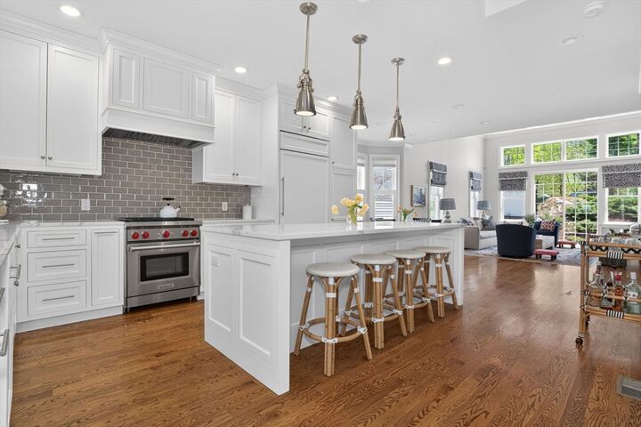 Property Photo: 5 Stoneridge Way 5 MA 02052