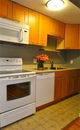 Property Photo: 260 Beacon Street 1 MA 02116