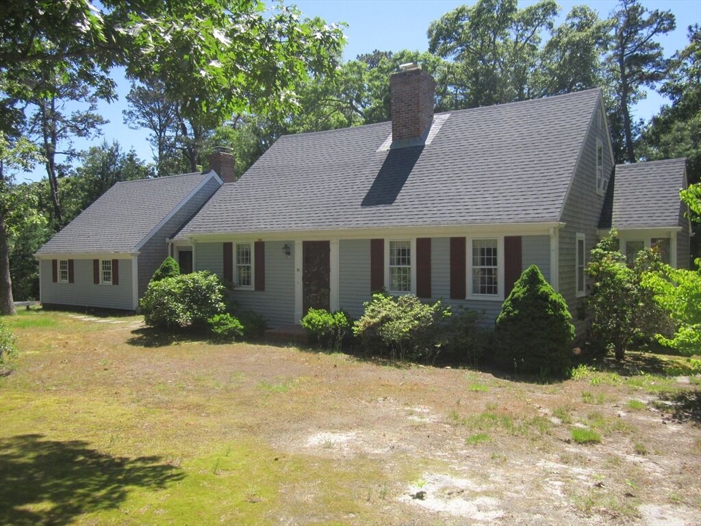 Property Photo:  18 Sturbridge Dr  MA 02653 