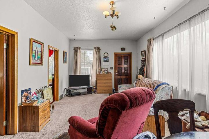Property Photo:  5 Mt. Laurie Road  AB T0L 2C0 