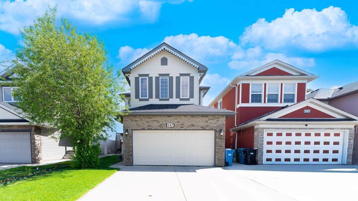 247 Taralake Way NE — photo 1