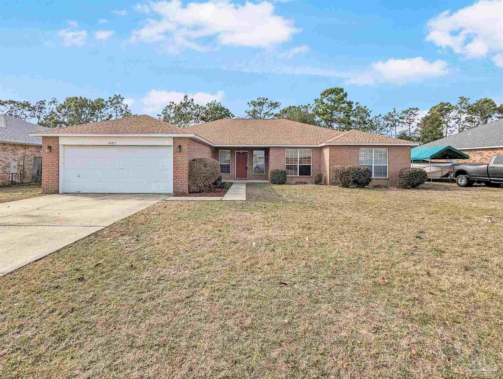 Property Photo: 1057 Freeboard Blvd FL 32507