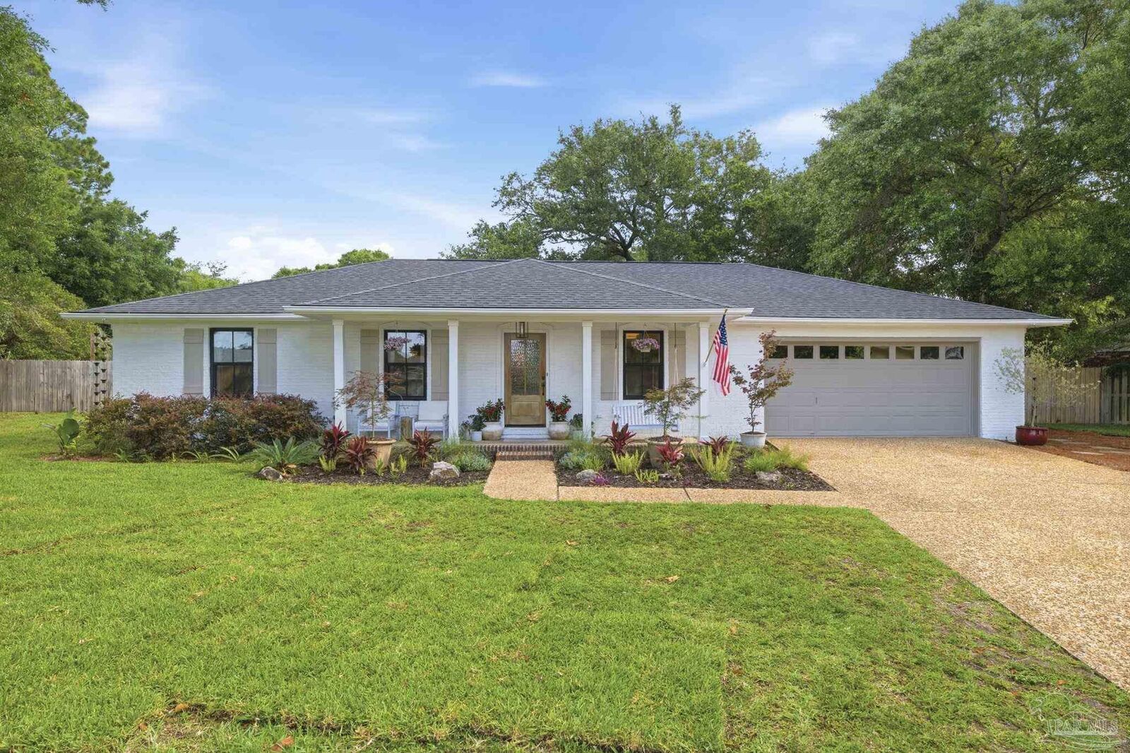 Property Photo:  308 Smith Cir  FL 32561 