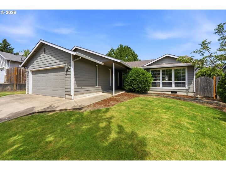 Property Photo:  2453 SW Peggy St  OR 97128 