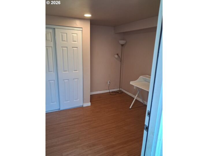 Property Photo: 1055 Columbia Ave OR 97027