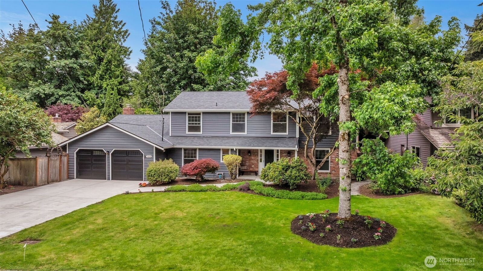 Property Photo: 7928 SE 76th Street WA 98040