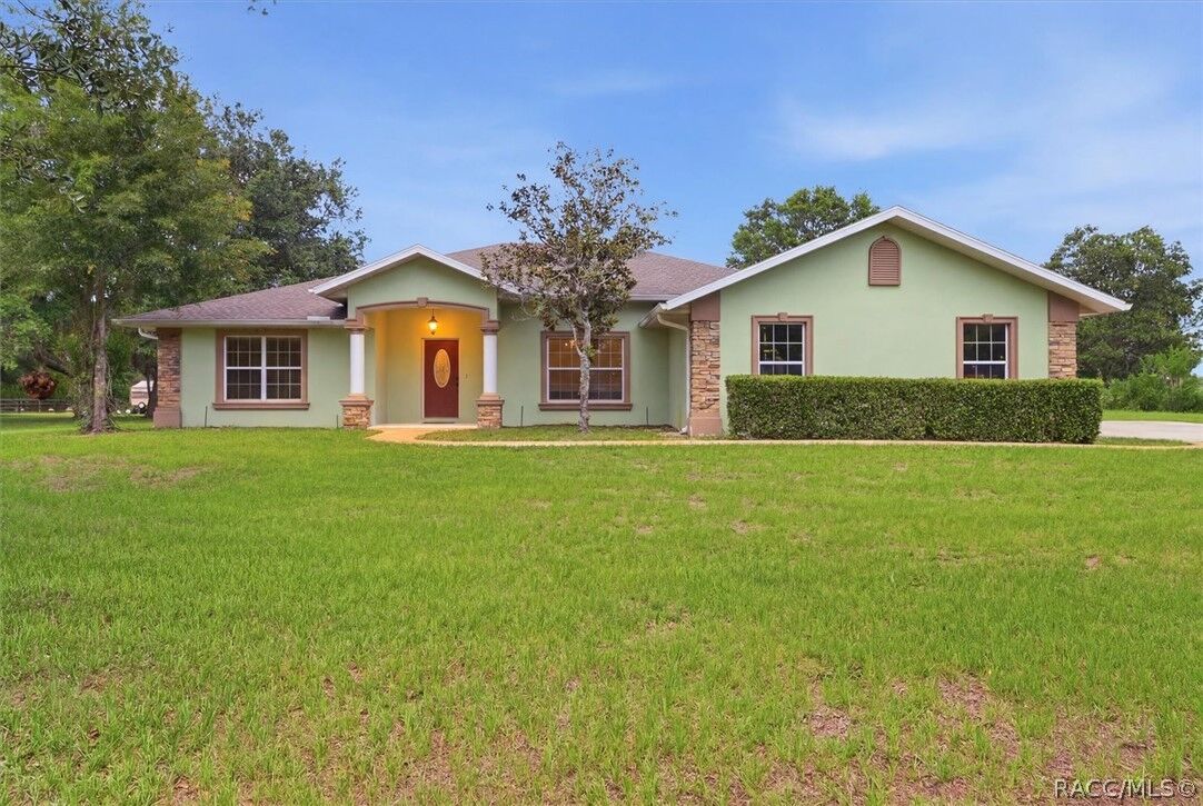 Property Photo: 6347 N Myaka Avenue FL 34428