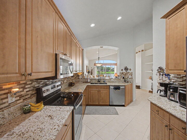 Property Photo: 806 NW Rutherford Court FL 34983