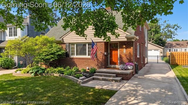 Property Photo:  2666 Windemere Road  MI 48009 