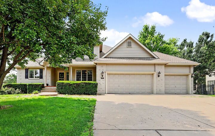 Property Photo:  432 N Bridgefield  KS 67230 