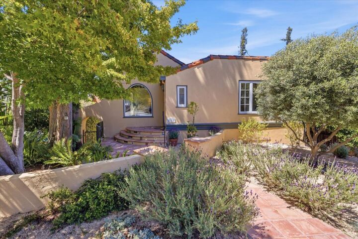 Property Photo:  418 Ridge Road  CA 94070 