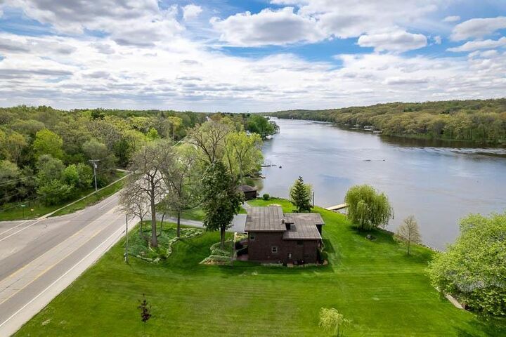 Property Photo: 3004 Riverside Drive WI 53511