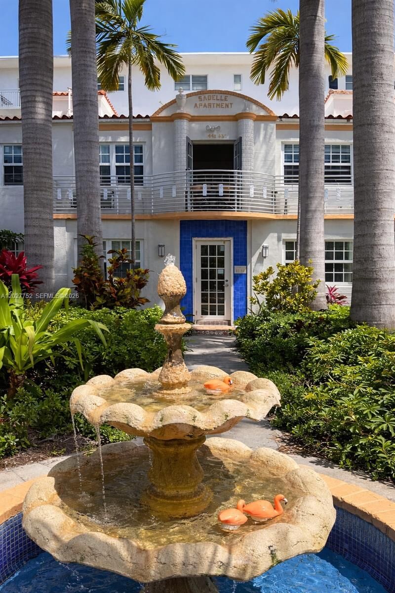 Property Photo: 439 15th St 11 FL 33139