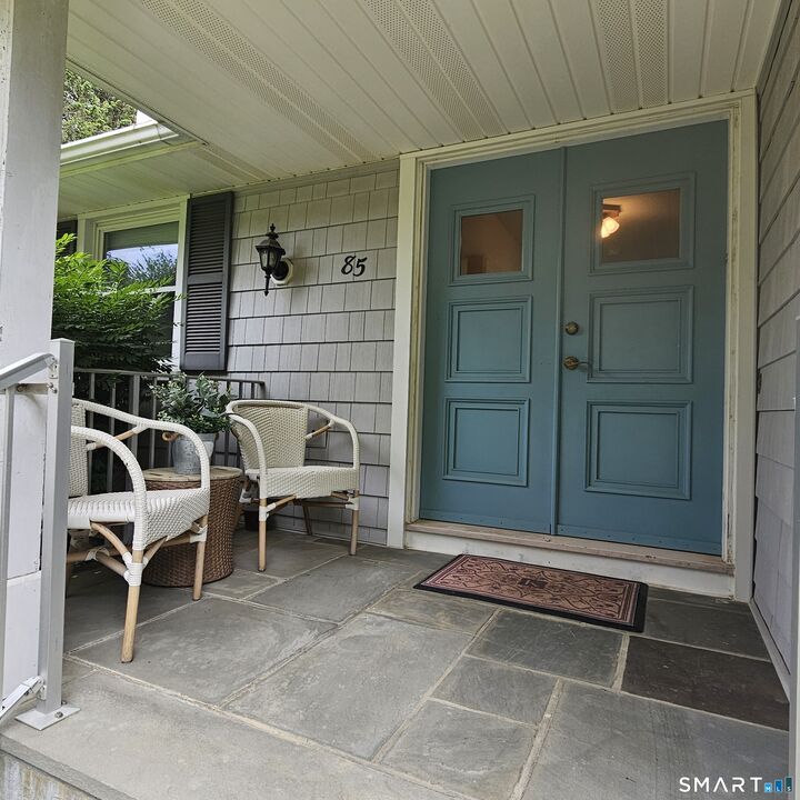 Property Photo:  85 Canterbury Lane  CT 06611 