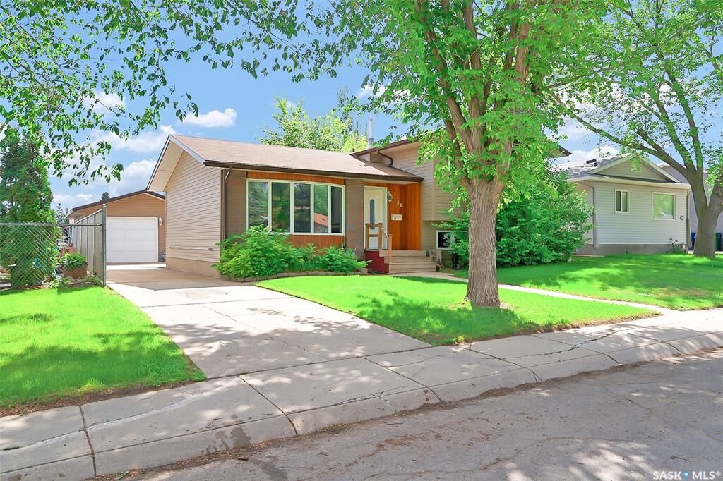 Photo de la propriété:  134 Devonshire Crescent  SK S7L 5V7 