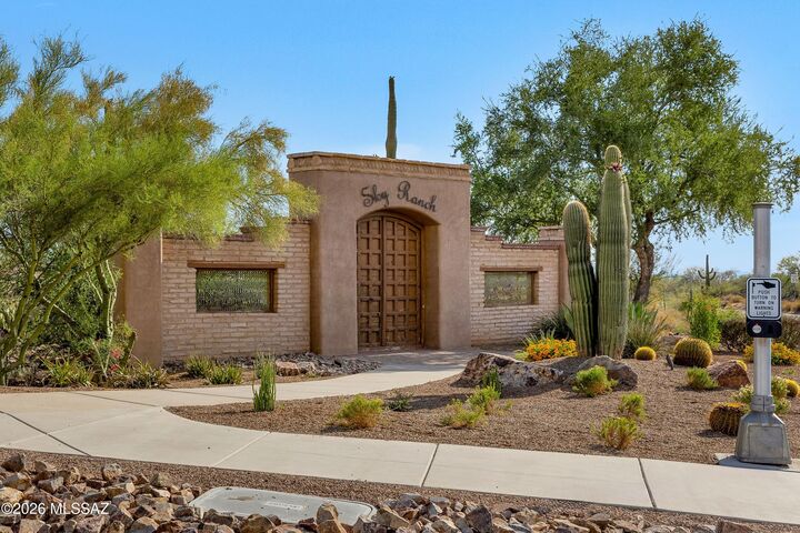 Property Photo:  4166 W Adobe Ranch Place  AZ 85658 