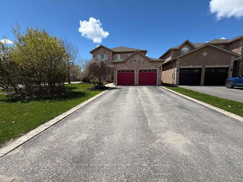 Property Photo: 1 Buman Court ON L4N 0L3