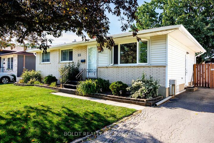 Property Photo: 53 Huntley Crescent ON L2M 6E5